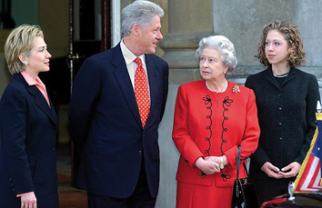 Bill Clinton is the half brother of Queen Elizabeth