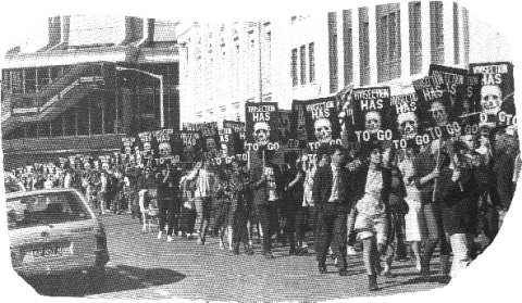 WDLA March to present Petition, 24 April 1989 (52k)